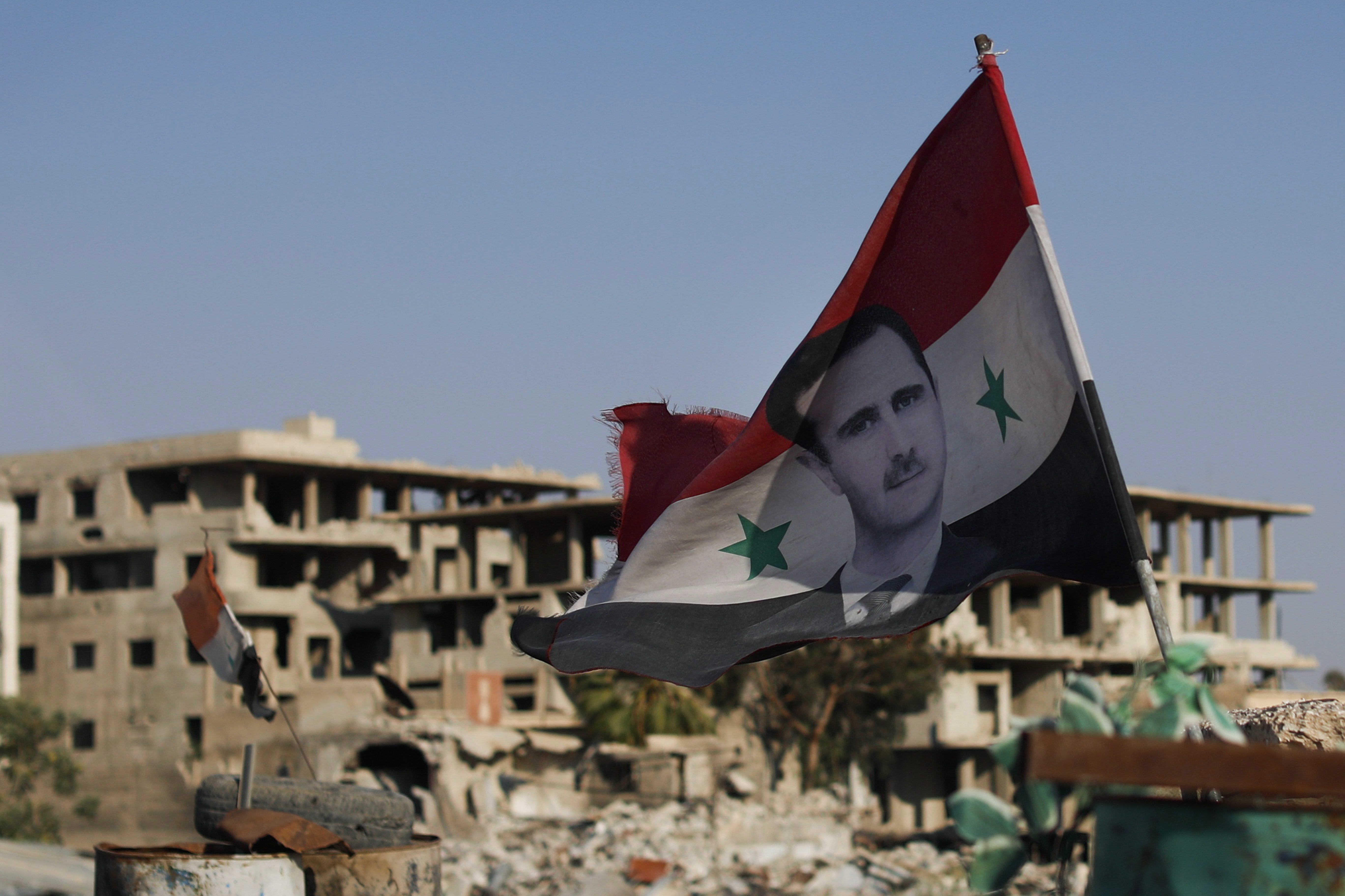 За сирию и башара. Башар Асад флаг Сирии. Дворец Башара Асада в Дамаске. Башар Асад и курды. Армия Башара Асада.