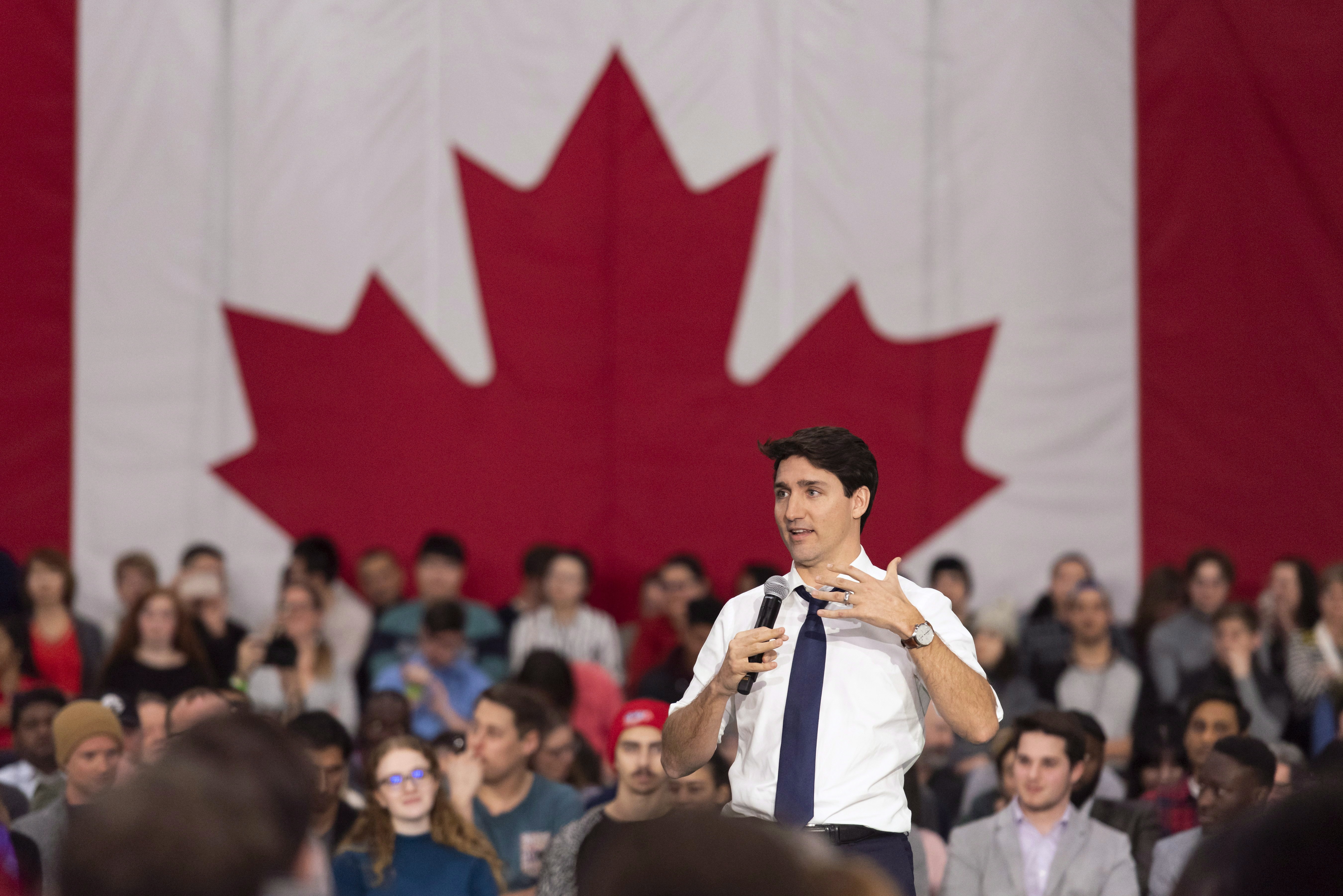 Trudeau says Canada has granted asylum to Saudi woman in Bangkok